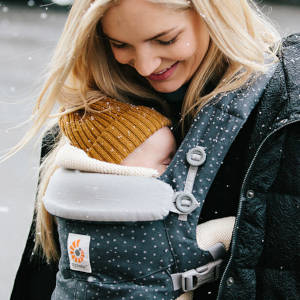 Winter Babywearing Tips